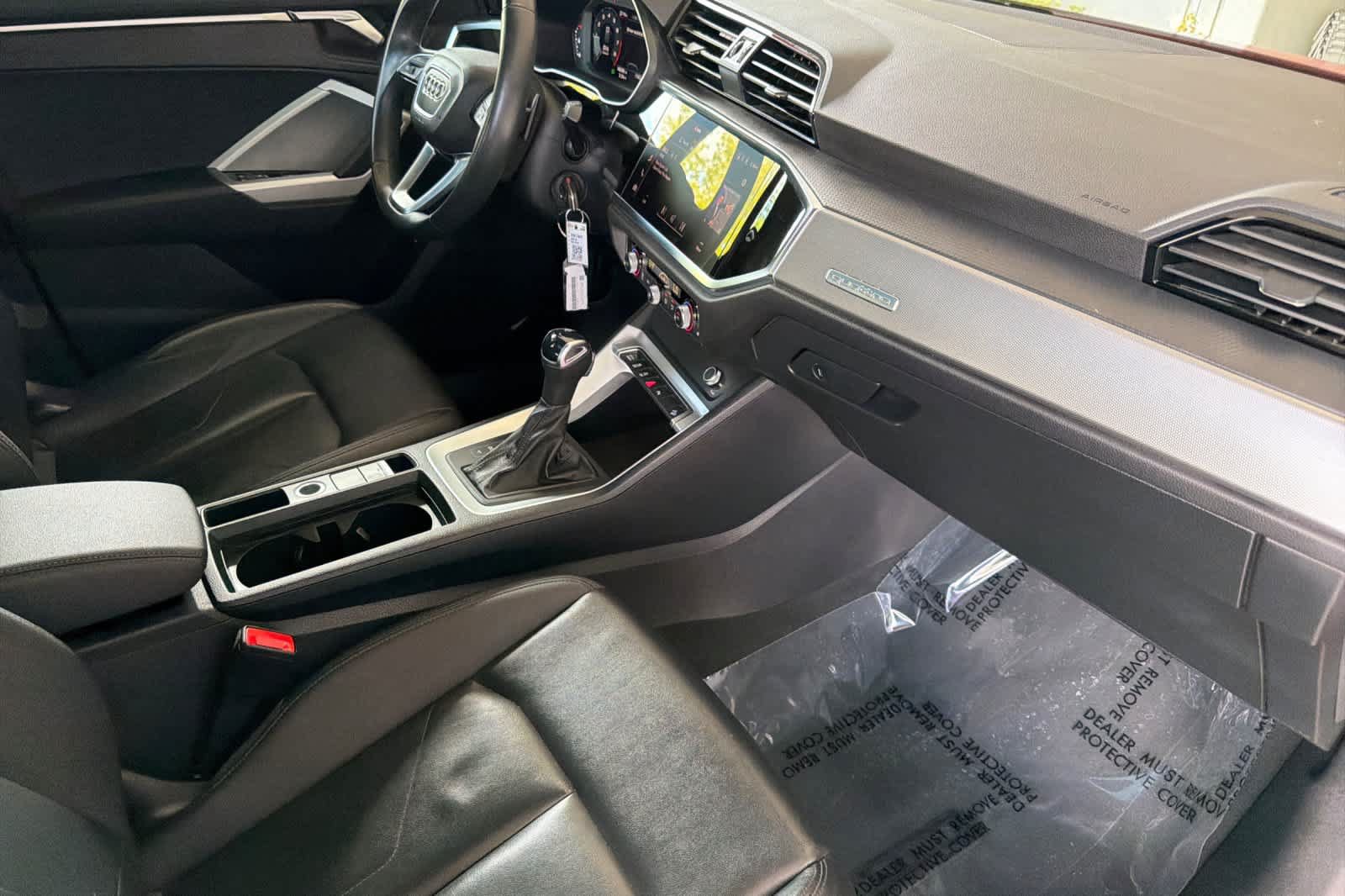 Used 2025 Audi Q3 2.0T Premium AWD/4WD image 17