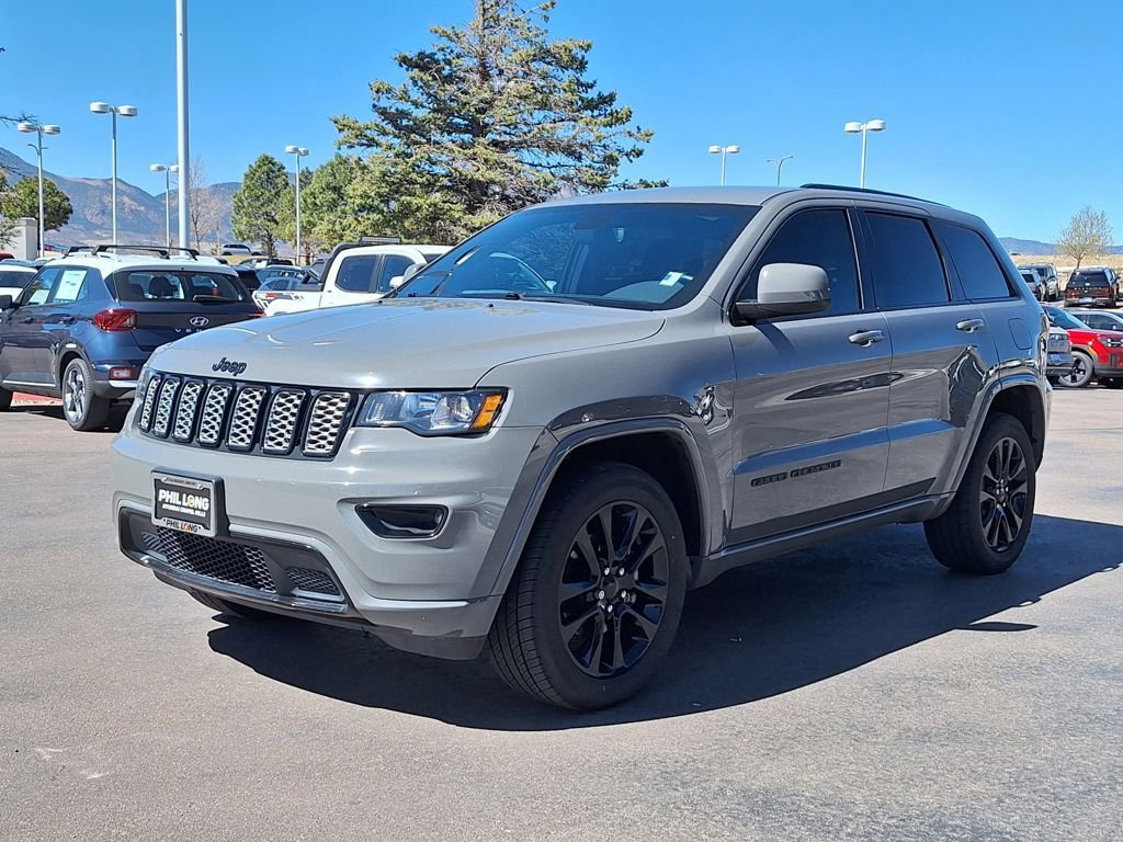 Used 2020 Jeep Grand Cherokee Altitude image 7