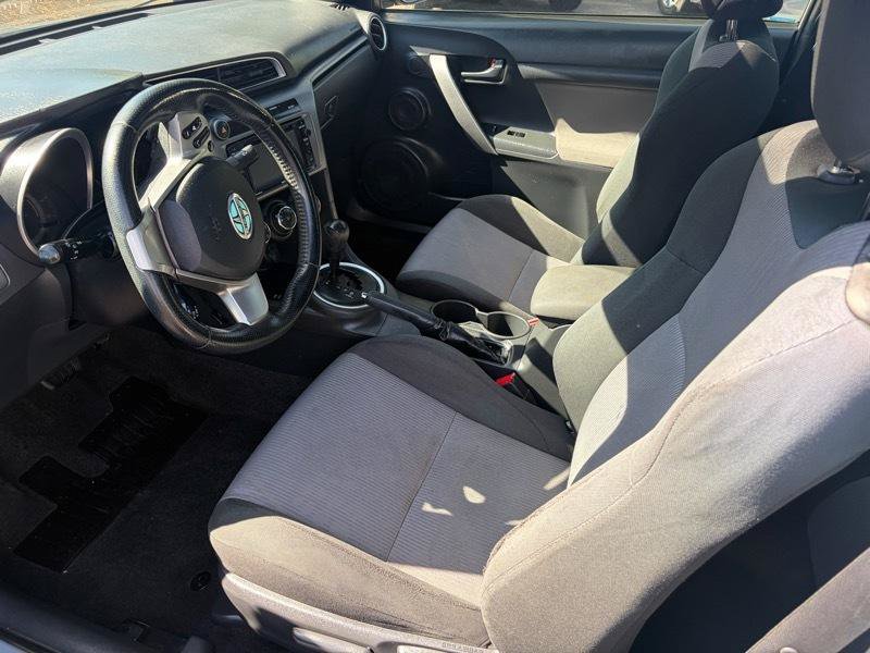 Used 2015 Scion tC FWD image 9