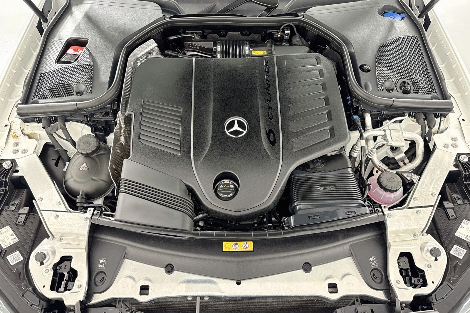 Certified 2023 Mercedes-Benz E 450 4MATIC Sedan w/ Premium Package image 12