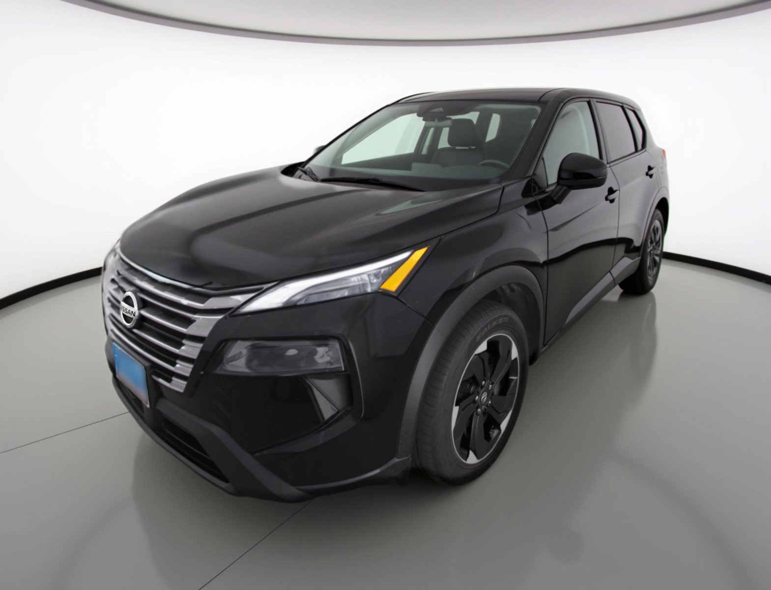 Used 2025 Nissan Rogue SV image 3