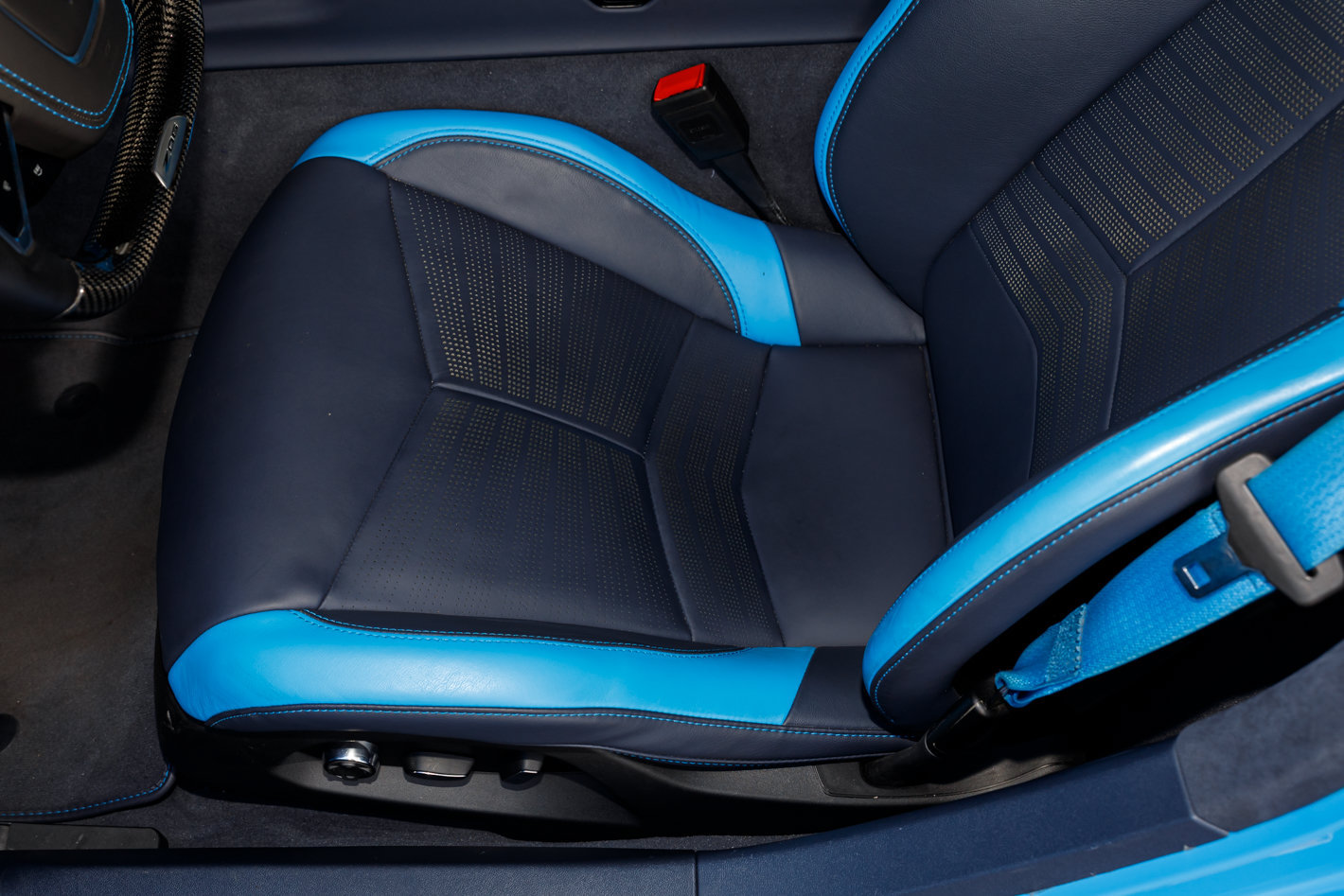 Used 2025 Chevrolet Corvette Z06 RWD image 15