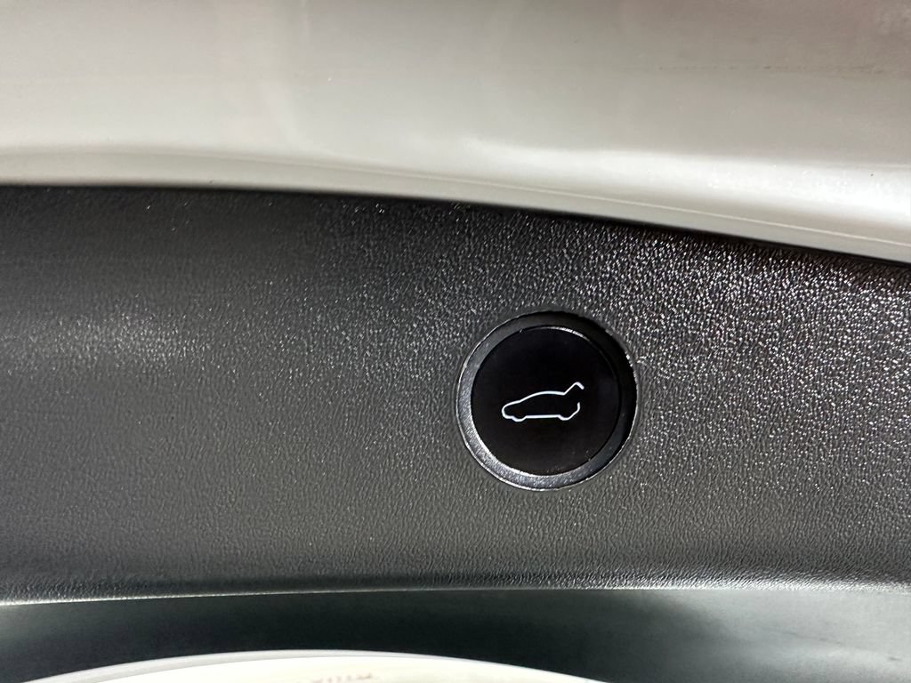 Used 2023 Tesla Model 3 Long Range AWD/4WD image 10