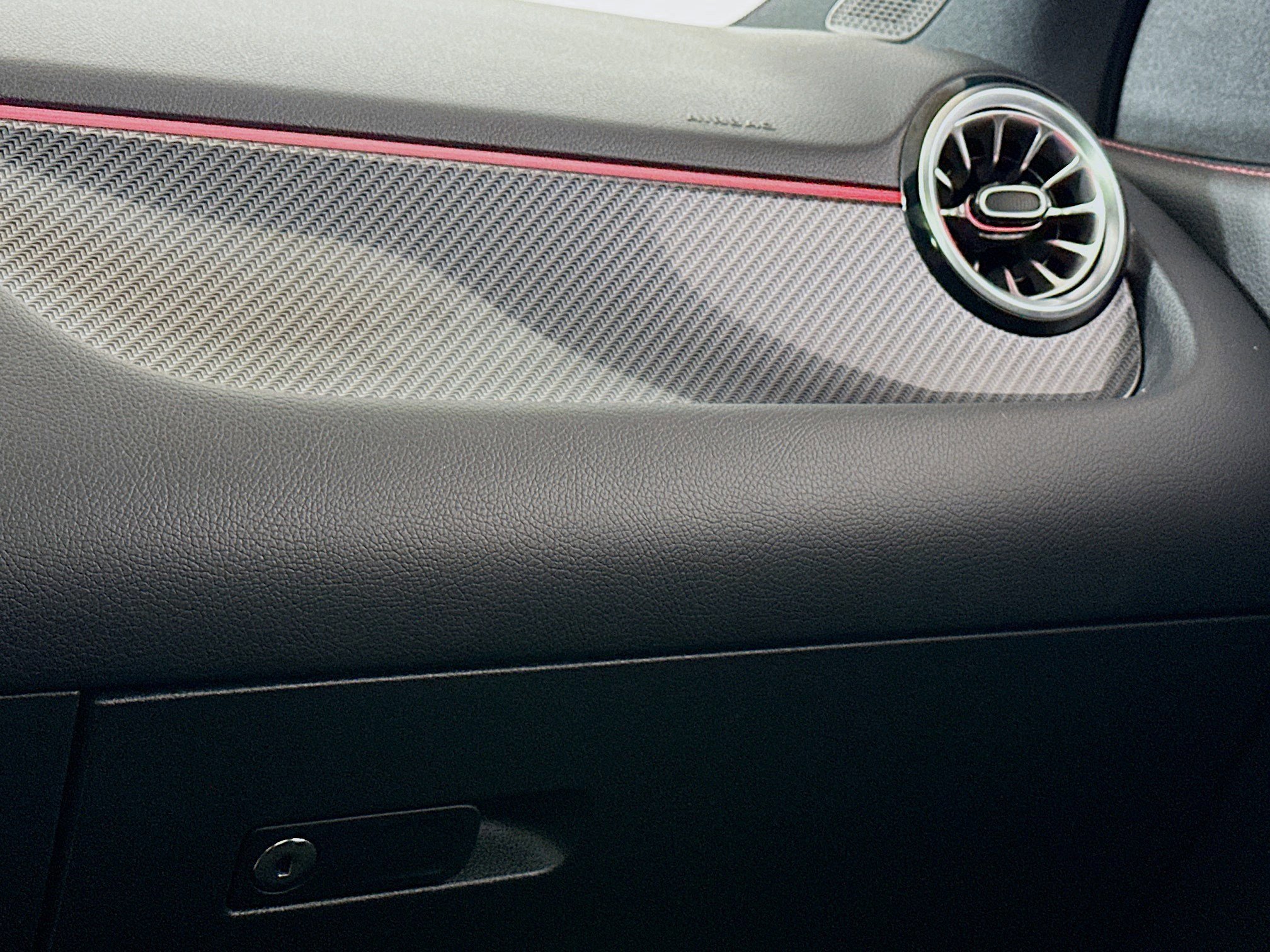 Used 2022 Mercedes-Benz GLA 35 AMG 4MATIC w/ AMG Aerodynamic Package image 16