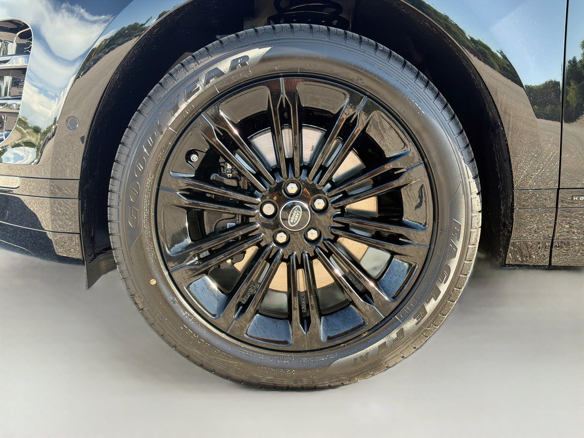 New 2026 Land Rover Range Rover Evoque Hoxton AWD/4WD image 41