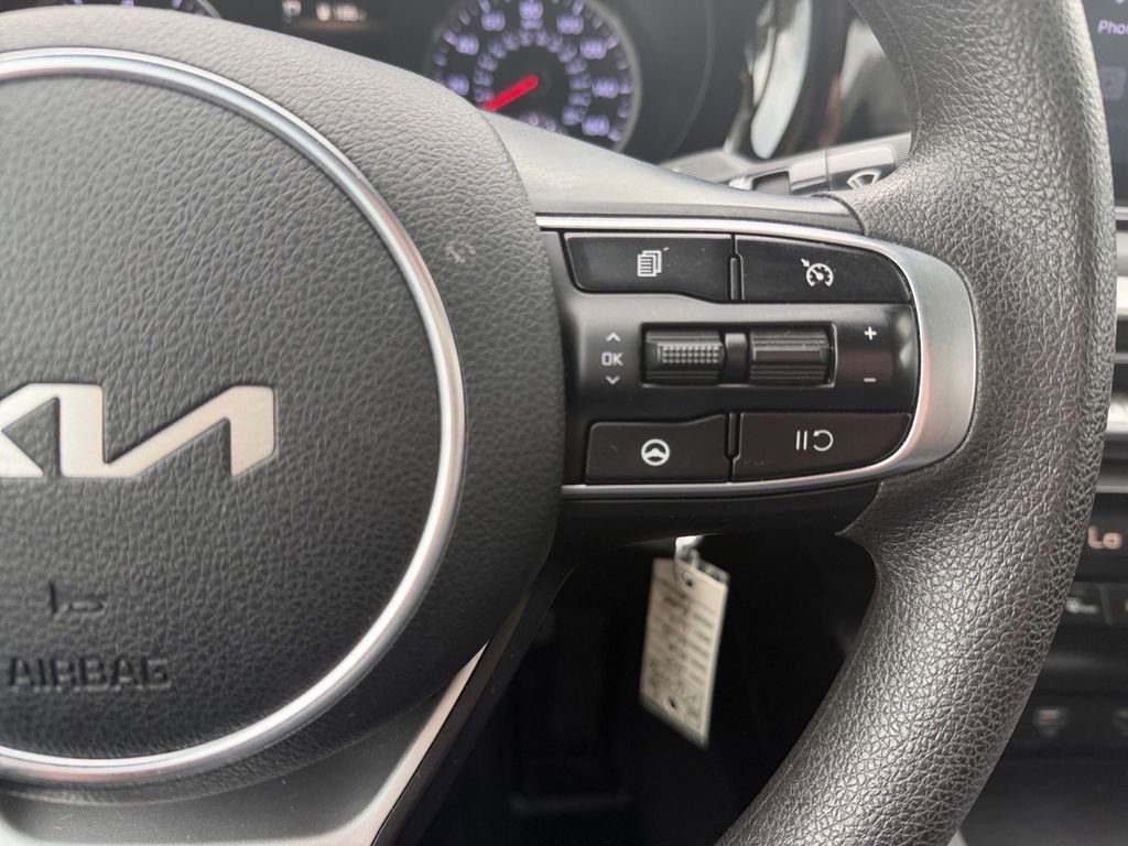 Used 2022 Kia K5 LX image 22