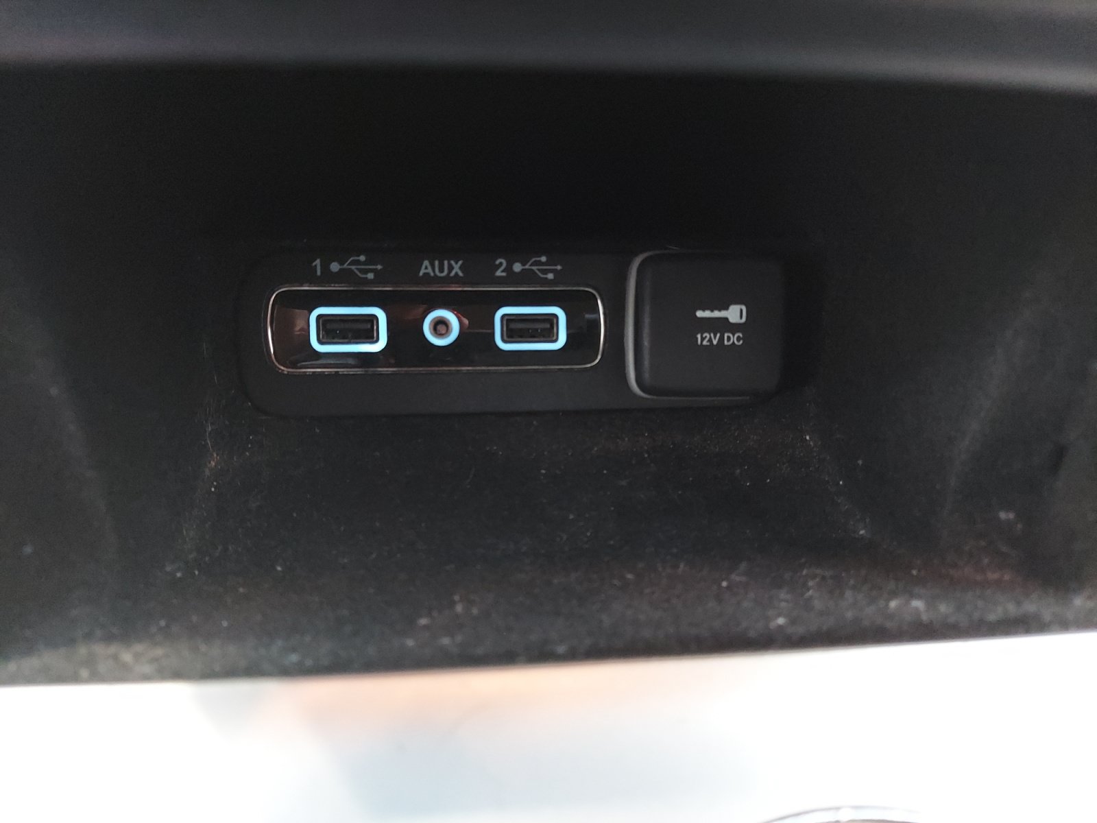 Used 2019 Jeep Grand Cherokee Laredo AWD/4WD image 21