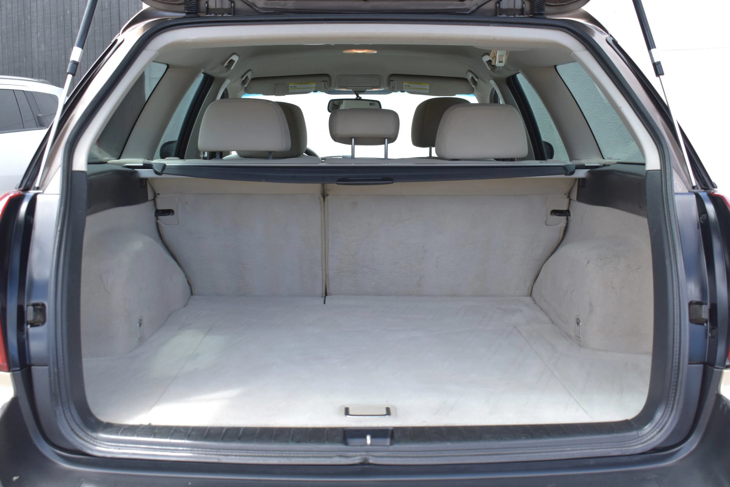 Used 2008 Subaru Outback 2.5i L.L. Bean AWD/4WD image 41