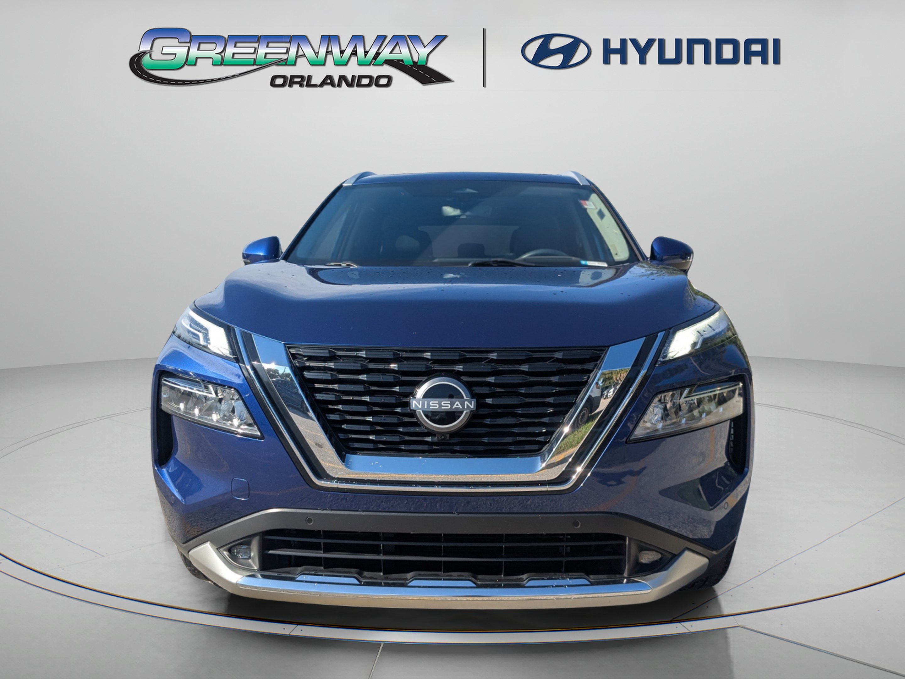 Used 2022 Nissan Rogue Platinum w/ Head-Up Display Package FWD image 2