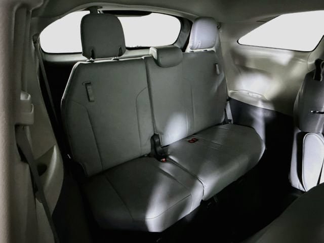 Certified 2022 Toyota Sienna XLE FWD image 29