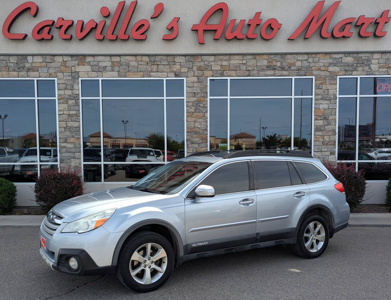 Used 2014 Subaru Outback 2.5i Limited w/ Moonroof Package AWD/4WD image 1