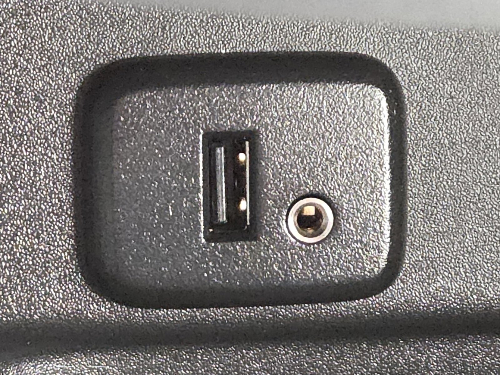 Used 2018 Chevrolet Equinox LS image 5