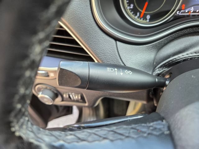 Used 2020 Jeep Cherokee Trailhawk w/ Cold Weather Group AWD/4WD image 23