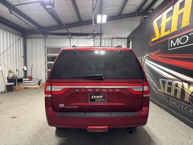 Used 2017 Lincoln Navigator Select image 19