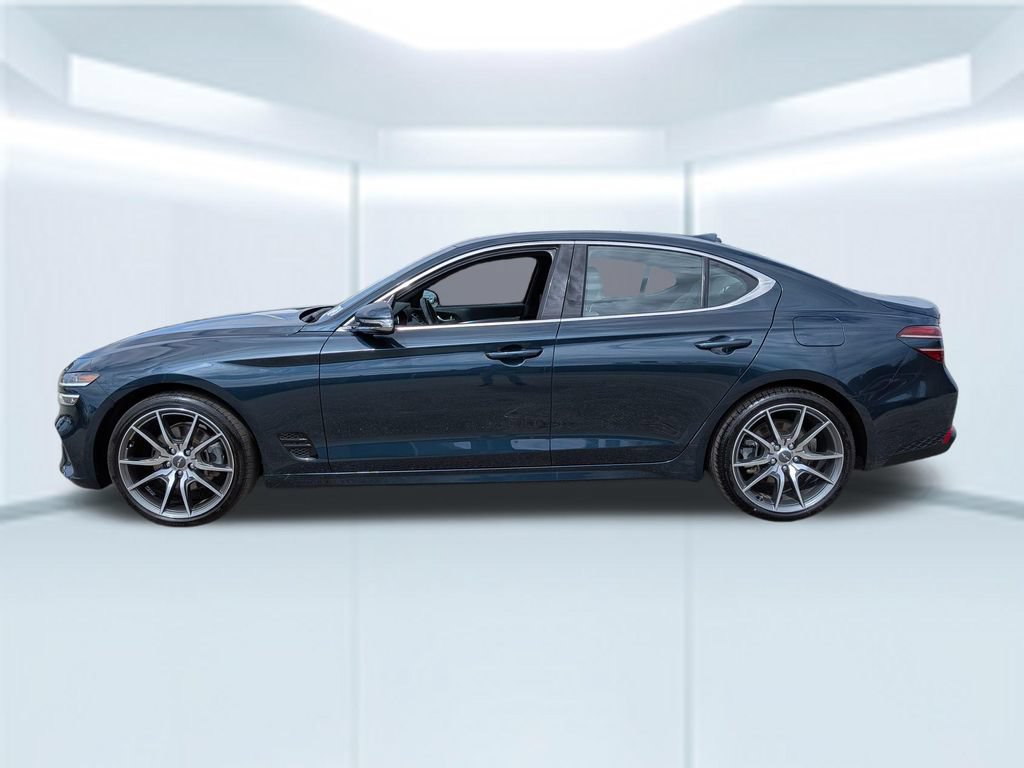 Used 2023 Genesis G70 2.0T RWD image 2