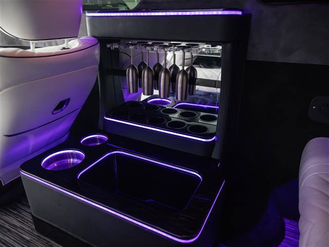 Used 2023 Mercedes-Benz Sprinter 3500 image 27