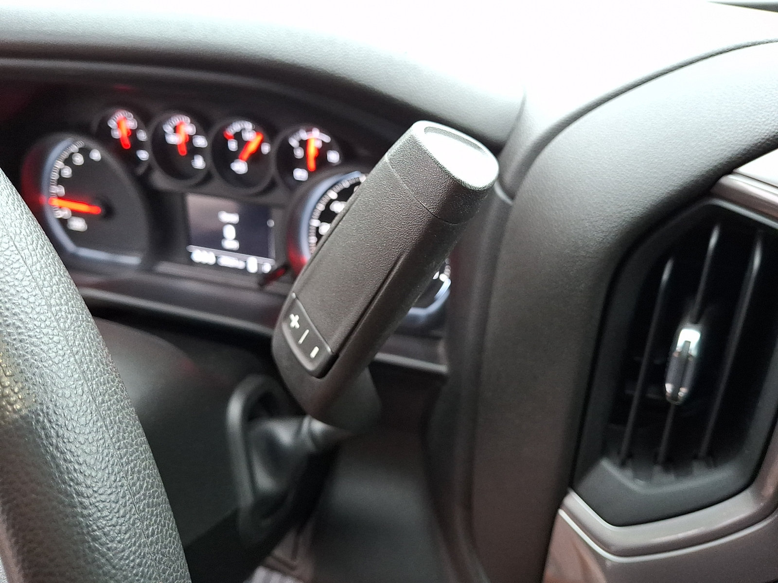Used 2024 Chevrolet Silverado 2500 Custom w/ Custom Convenience Package AWD/4WD image 14