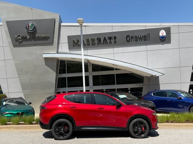 New 2026 Alfa Romeo Tonale w/ Quick Order Package 23H Volce AWD/4WD image 4