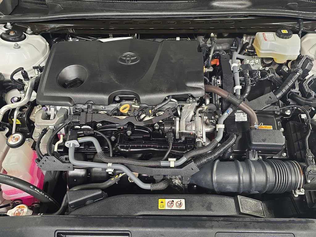 Used 2020 Toyota Avalon Limited image 31