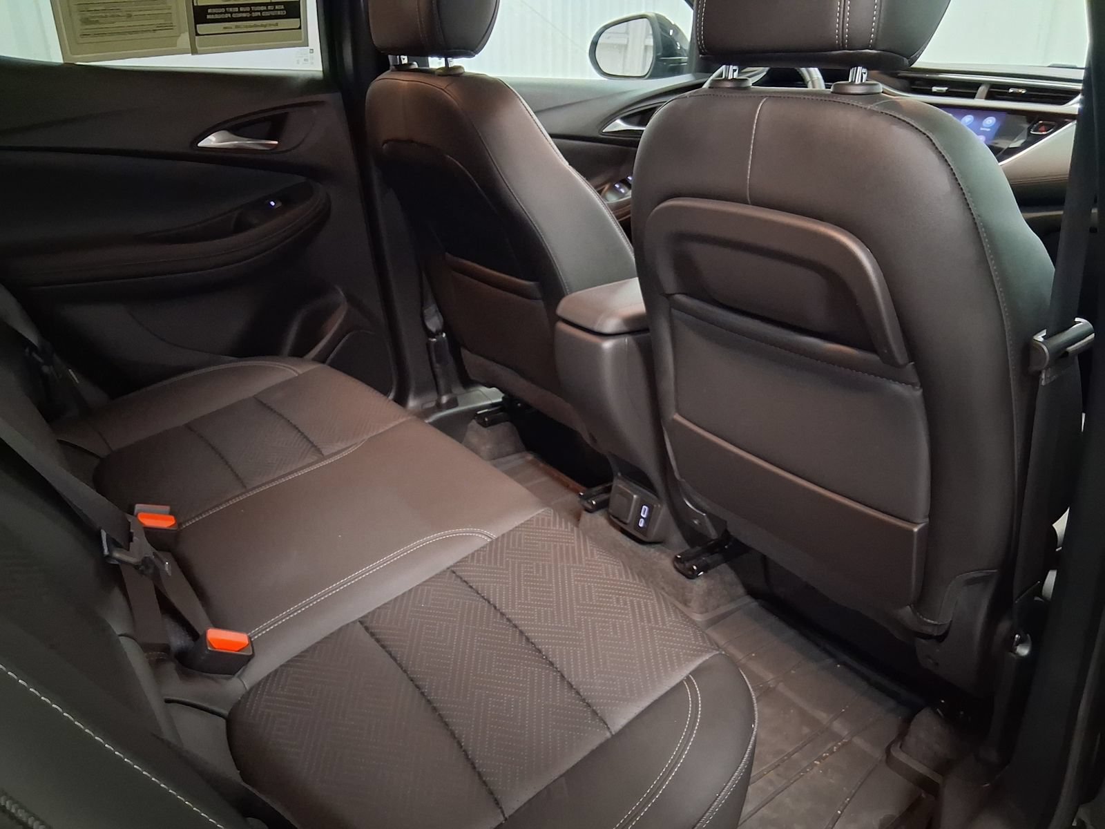 Used 2023 Buick Encore GX Essence w/ Experience Buick Package FWD image 20