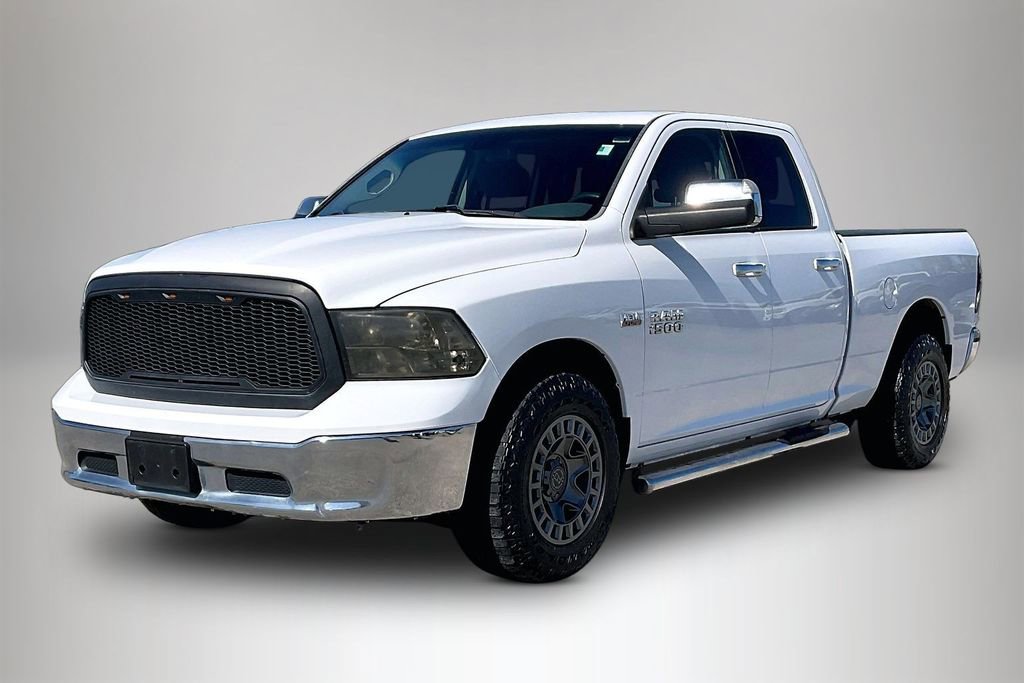 Used 2017 RAM 1500 Classic SLT image 2