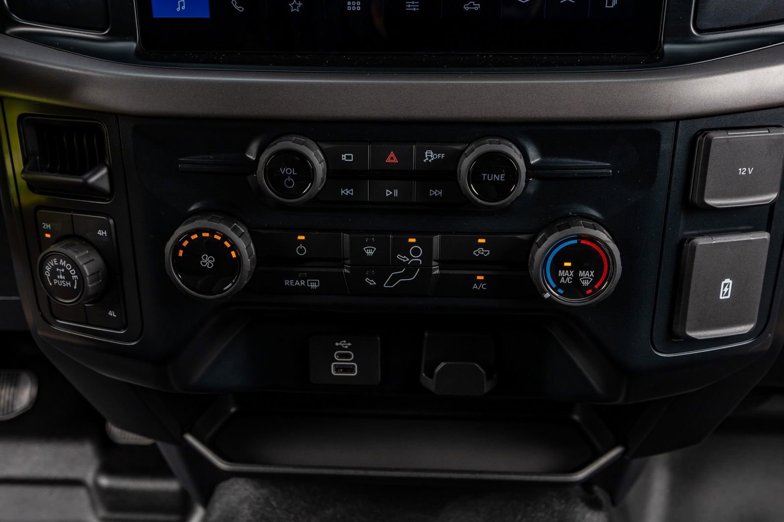 Used 2025 Ford F150 XL w/ Equipment Group 103A High image 25