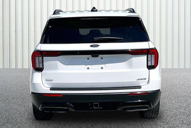 Used 2025 Ford Explorer ST-Line w/ ST-Line Street Pack AWD/4WD image 4