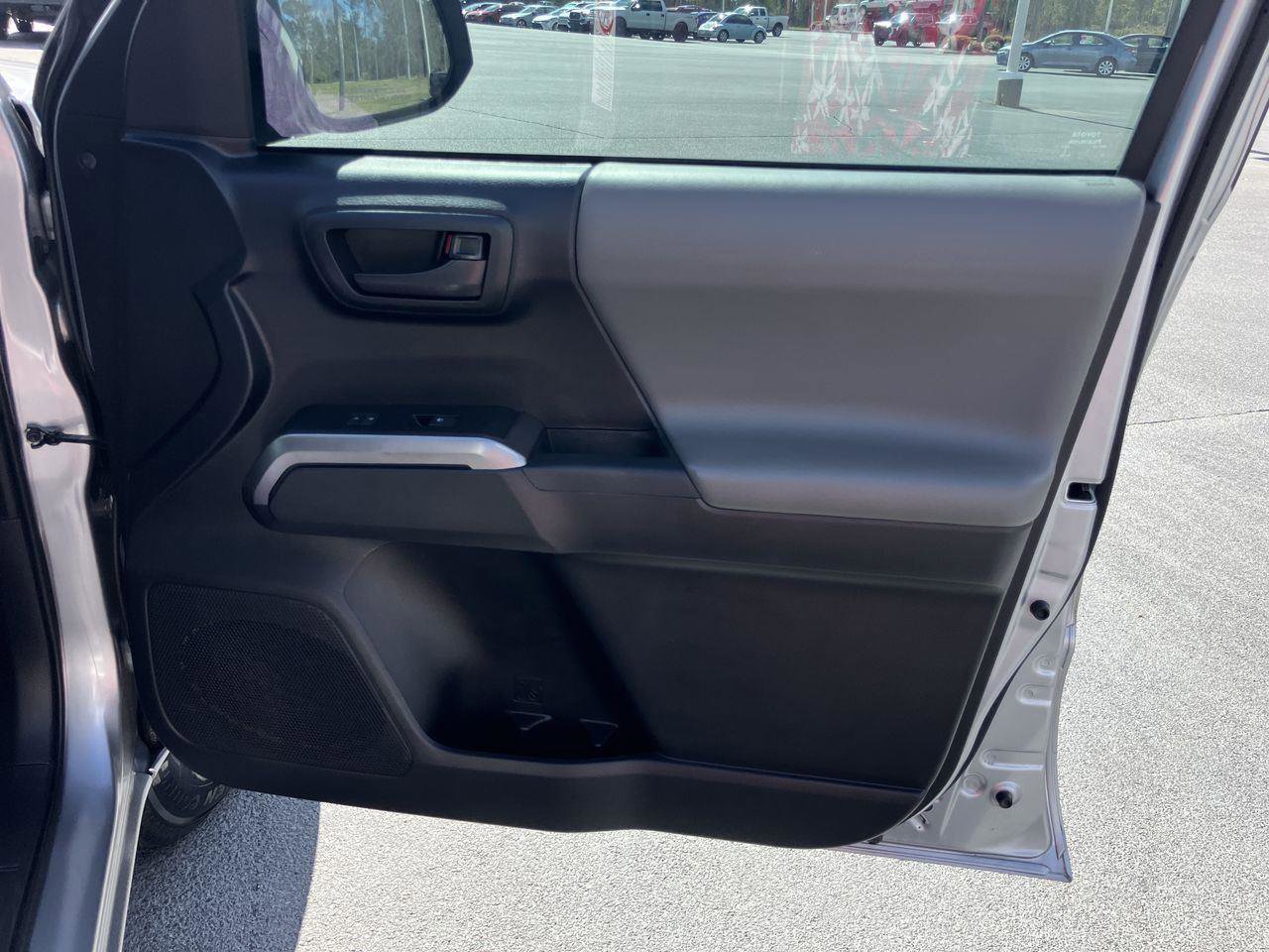 Used 2019 Toyota Tacoma SR5 image 31