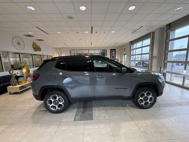 Used 2022 Jeep Compass Trailhawk w/ Trailer Tow Group image 2