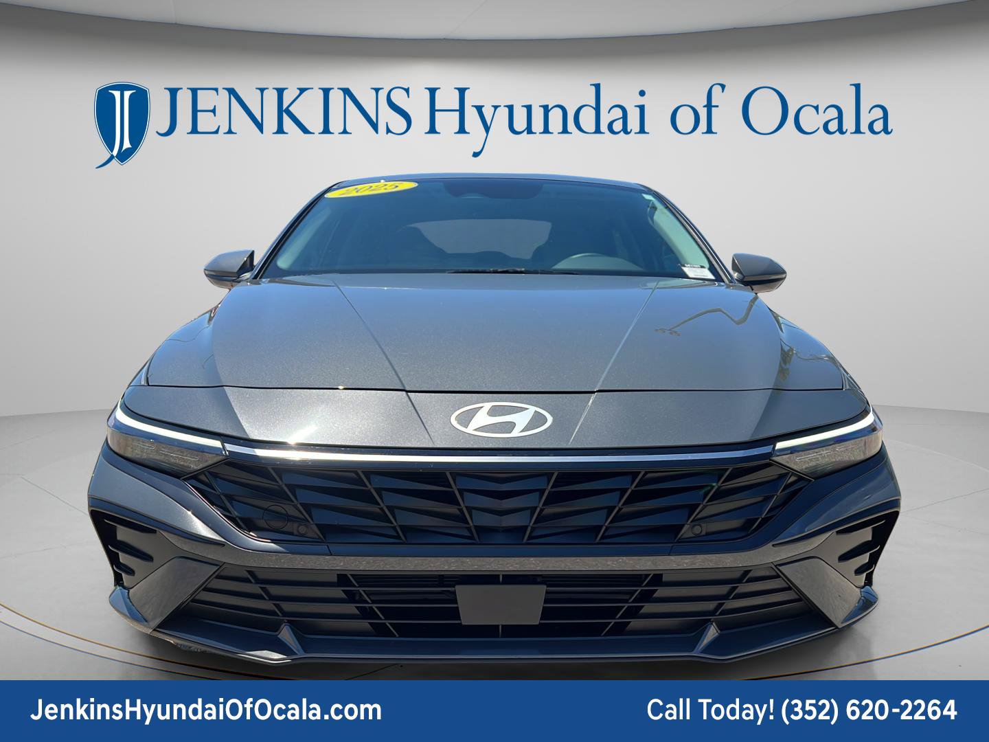 Certified 2025 Hyundai Elantra Limited FWD image 8