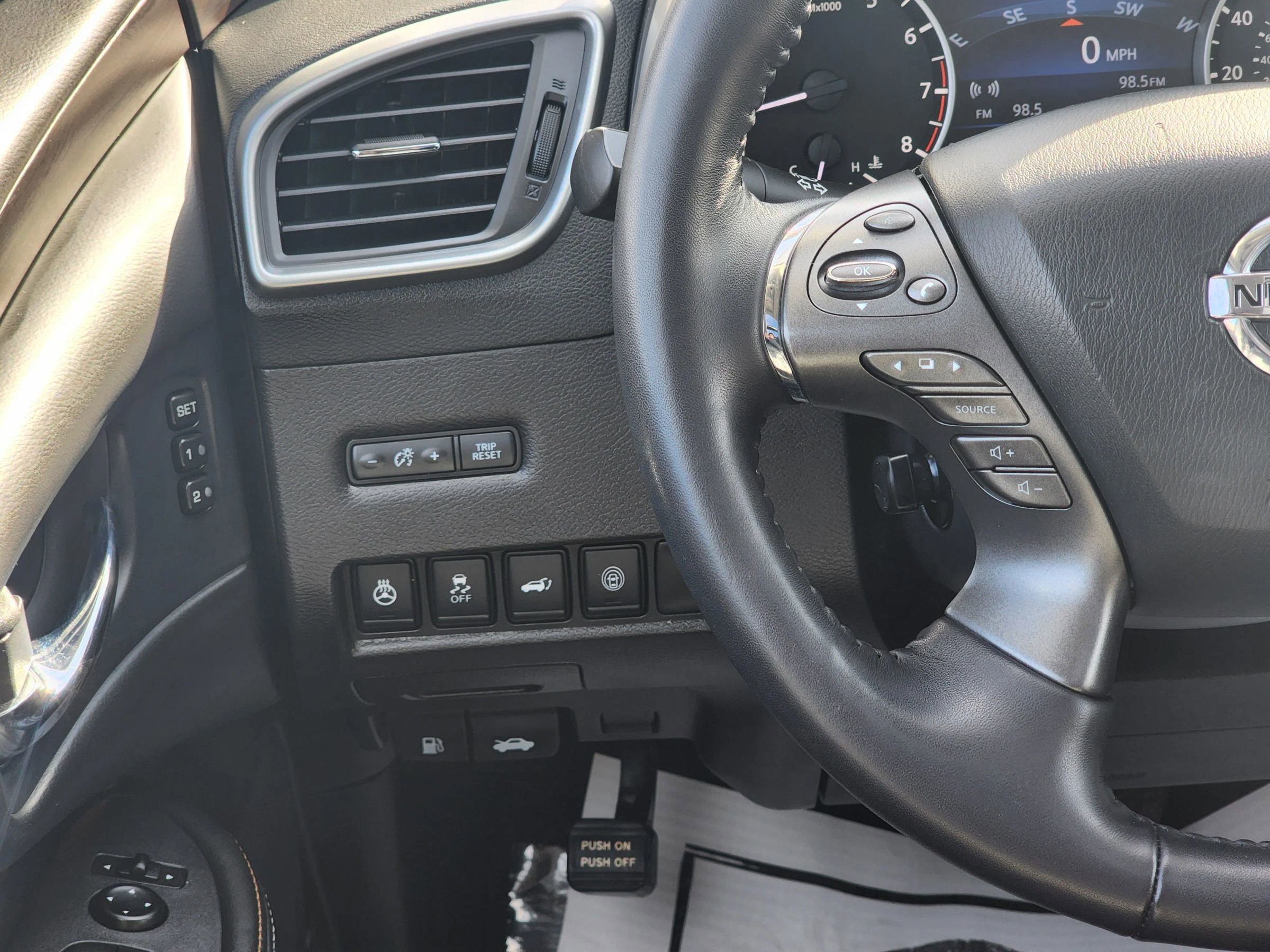 Used 2021 Nissan Murano Platinum w/ Cargo Package AWD/4WD image 11