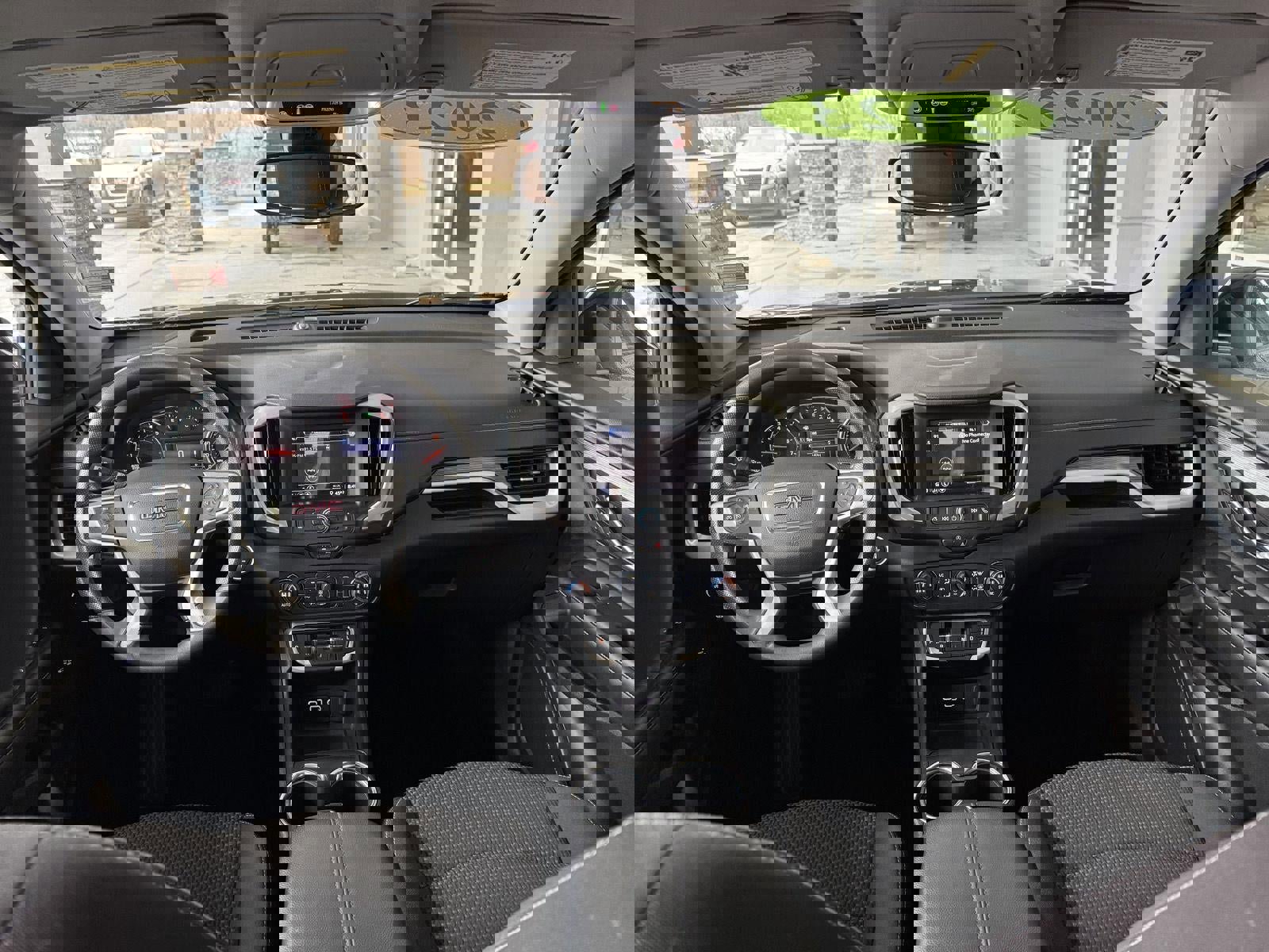 Used 2023 GMC Terrain SLE w/ Driver Convenience Package image 13