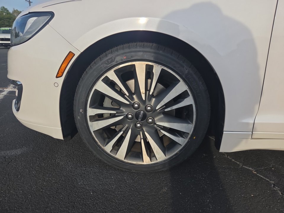 Used 2017 Lincoln MKZ Reserve w/ Technology Package image 31