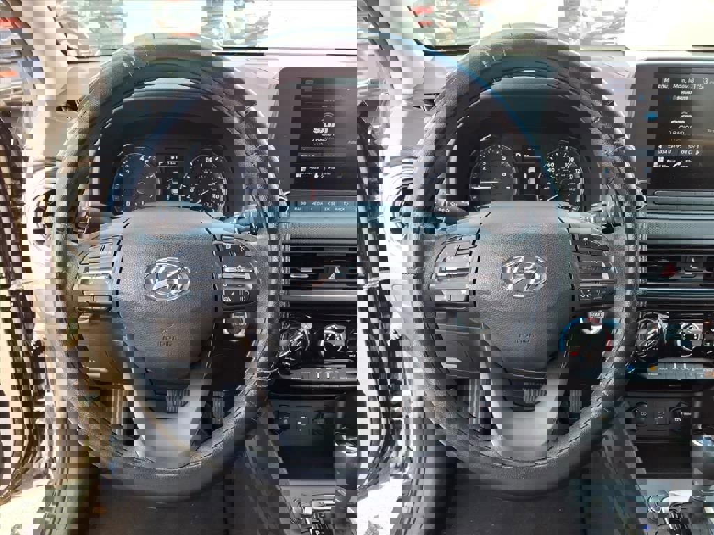Used 2023 Hyundai Kona SEL image 21