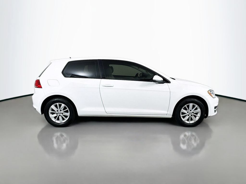 Used 2015 Volkswagen Golf S FWD image 4