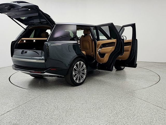 New 2026 Land Rover Range Rover SE AWD/4WD image 11