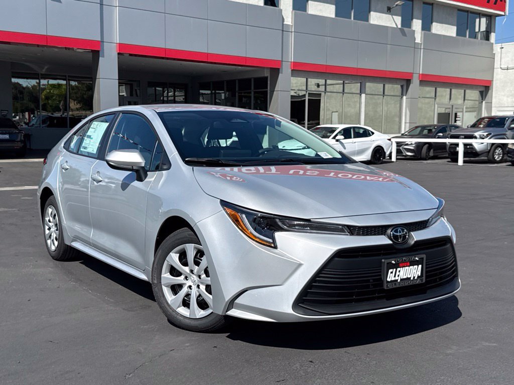 New 2027 Toyota Corolla LE FWD image 2