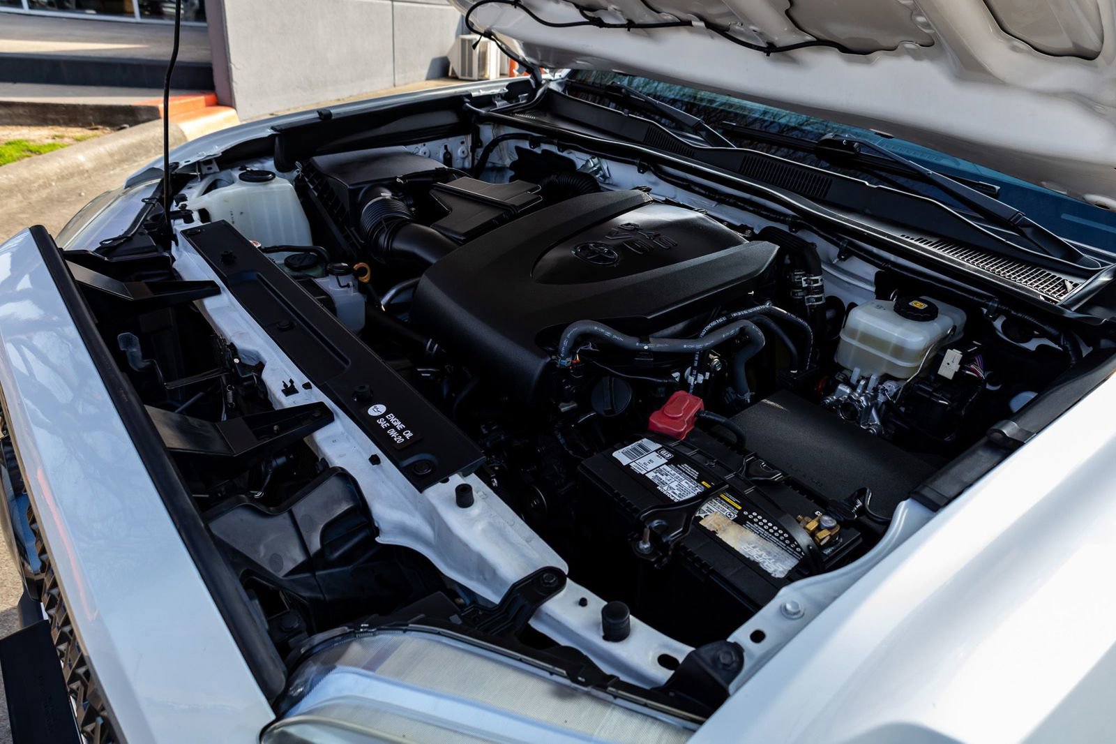 Used 2018 Toyota Tacoma TRD Off-Road w/ Technology Package image 38
