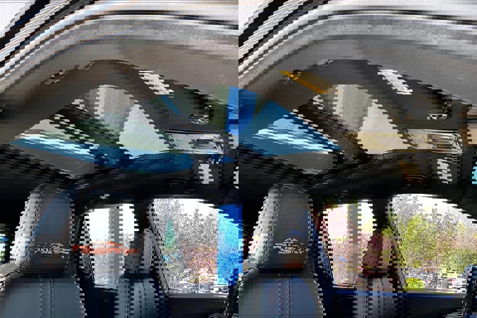 Used 2025 Honda Pilot TrailSport image 14