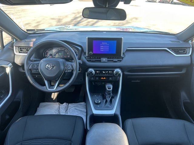 Used 2023 Toyota RAV4 SE w/ Convenience Package AWD/4WD image 13