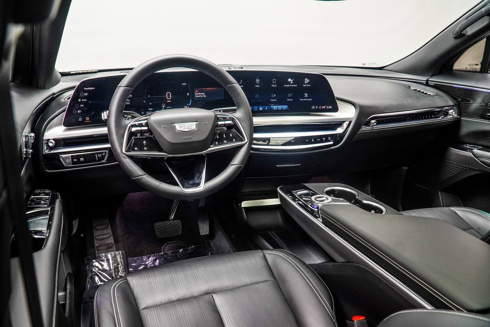 Used 2024 Cadillac Lyriq Sport w/ LPO, Floor Liner Package image 5