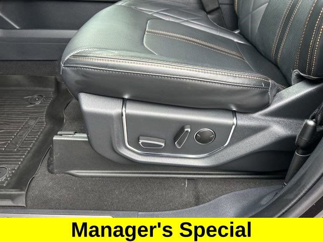 Used 2023 Ford Expedition Platinum AWD/4WD image 14