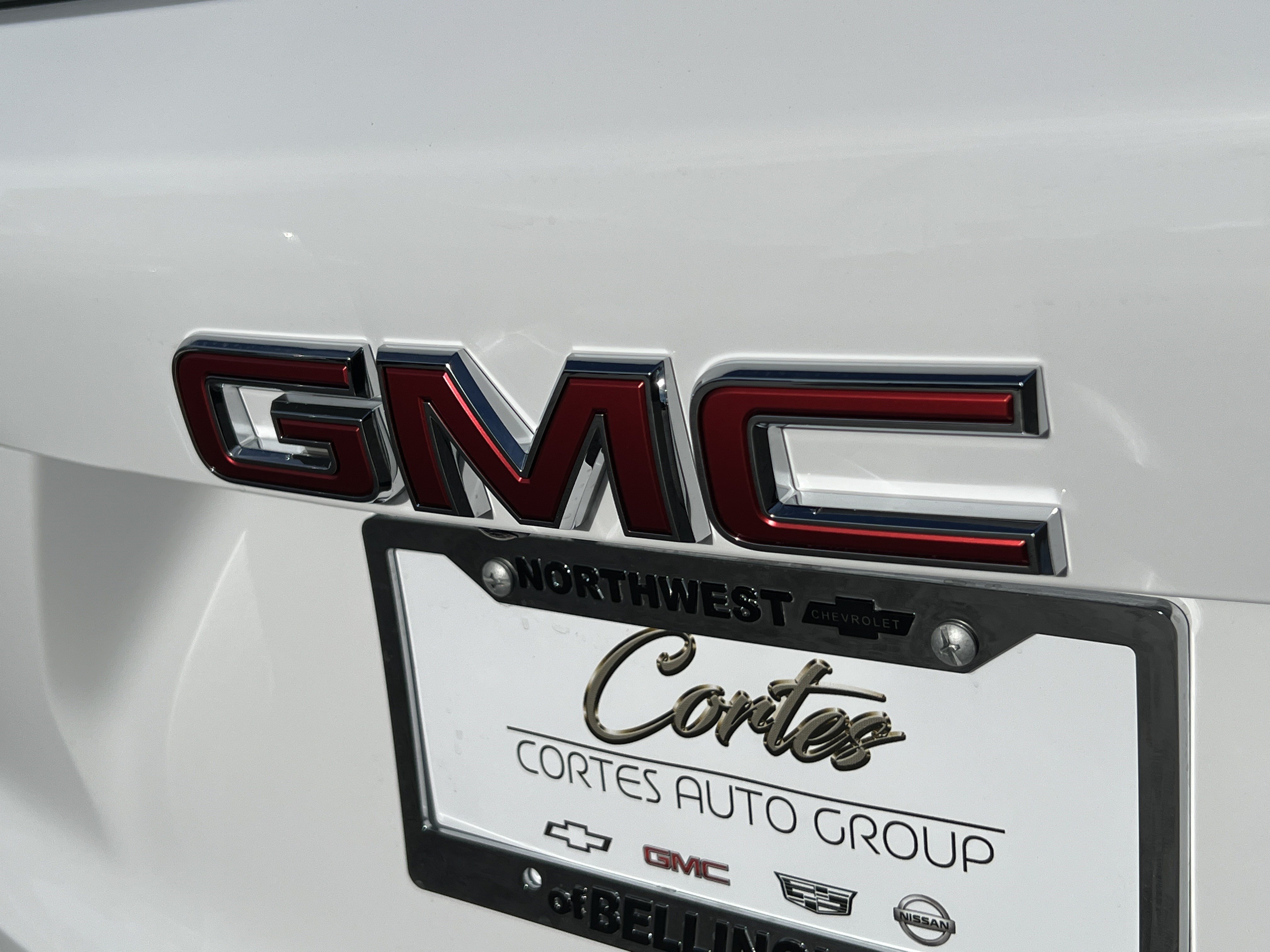 New 2027 GMC Terrain Elevation w/ Elevation Premium Package AWD/4WD image 8