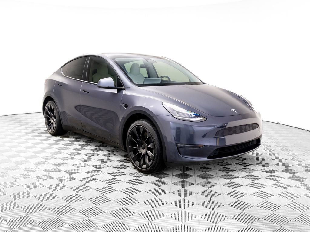 Used 2020 Tesla Model Y Long Range image 7