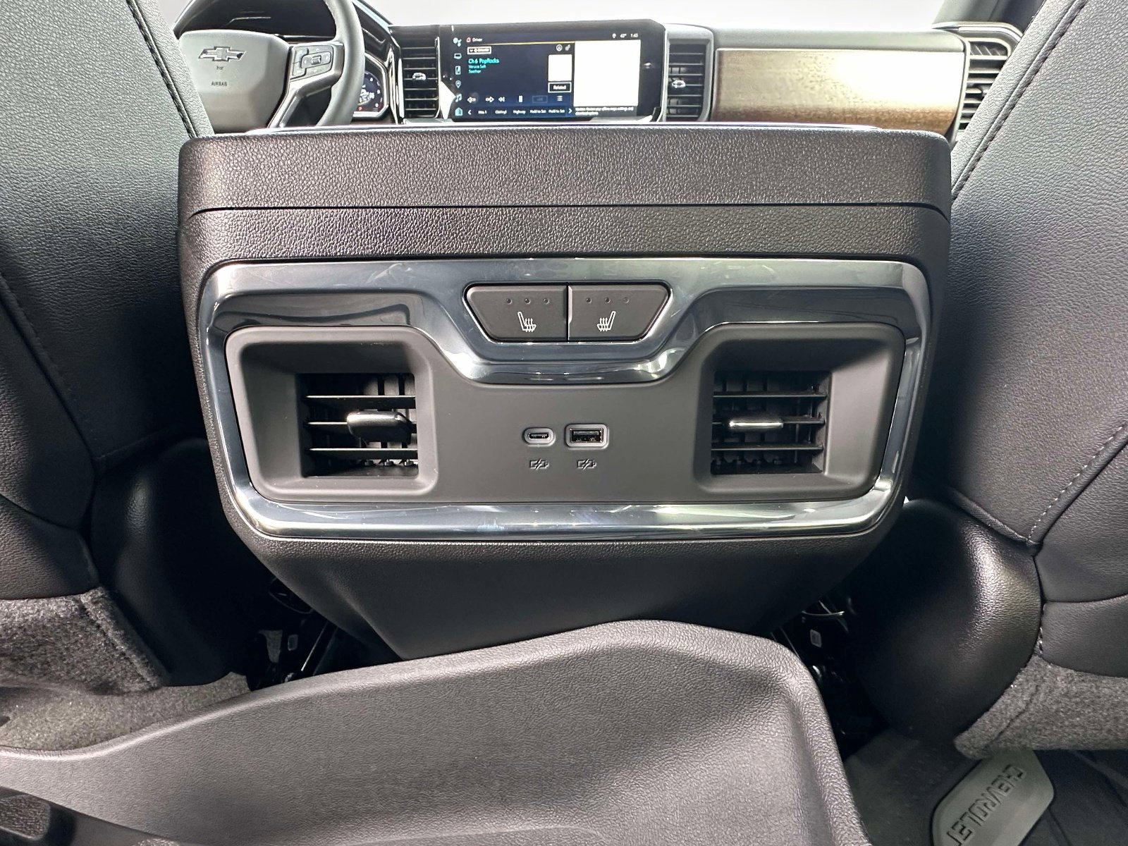 Certified 2025 Chevrolet Silverado 1500 High Country w/ Midnight Edition image 32