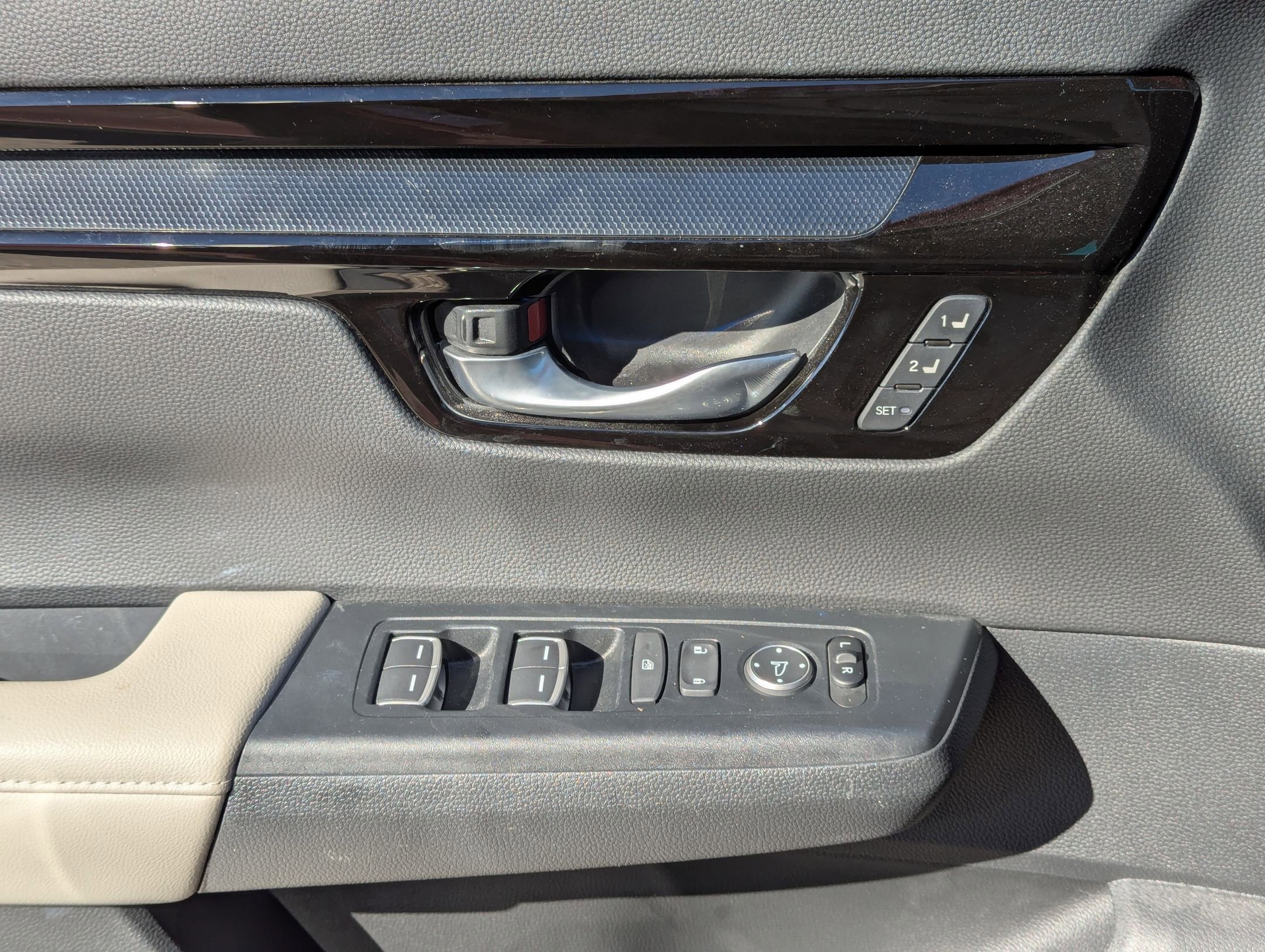 Used 2023 Honda CR-V EX-L image 12