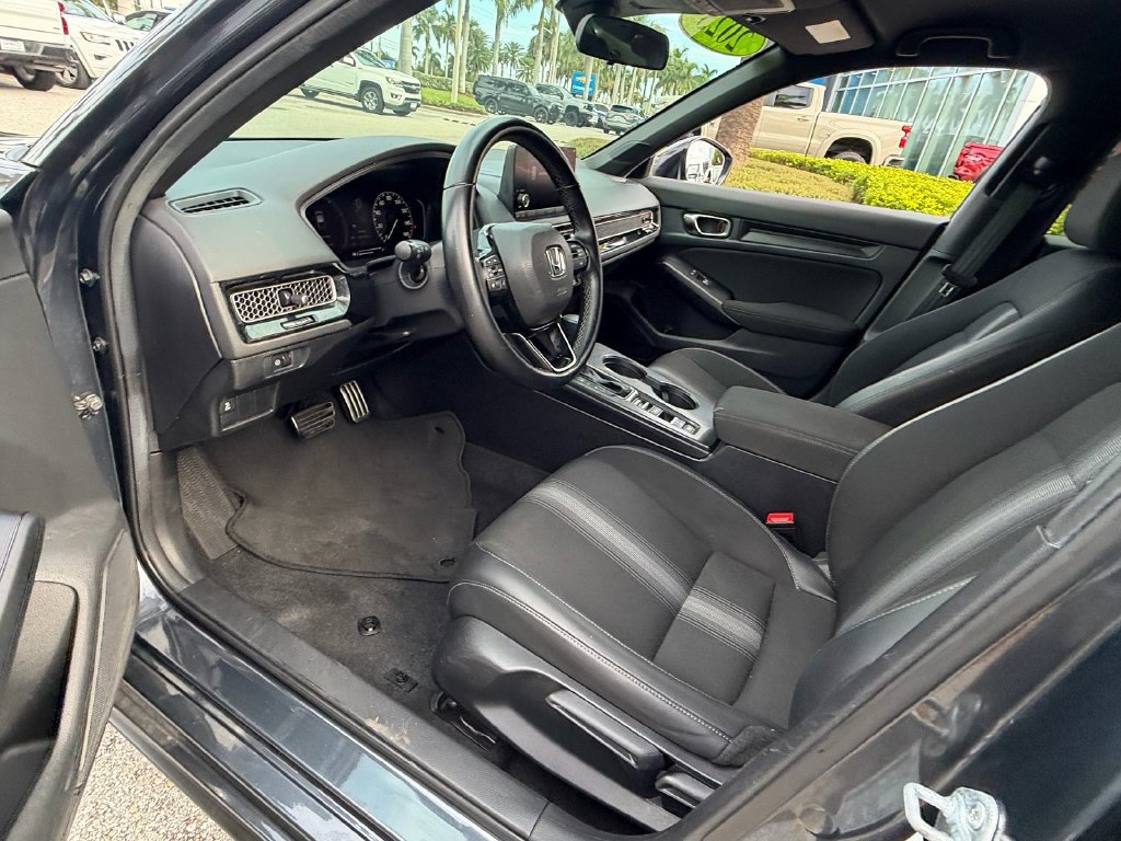 Used 2025 Honda Civic Sport image 10