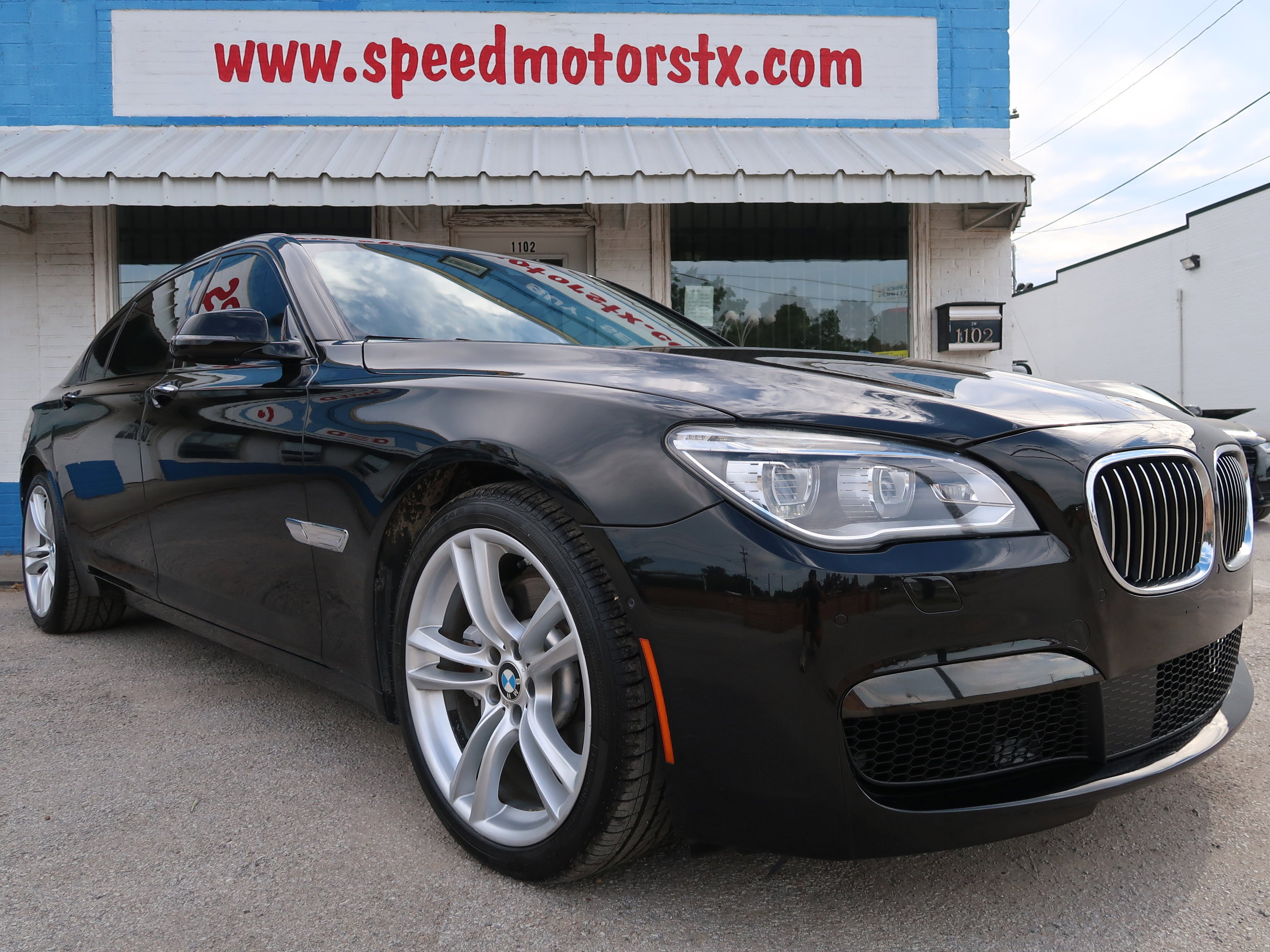 Used 2015 BMW 750Li image 6