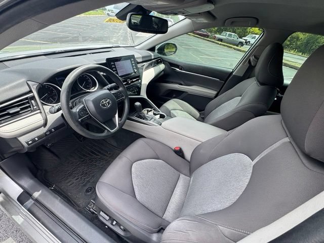 Used 2022 Toyota Camry LE w/ Convenience Package FWD image 14
