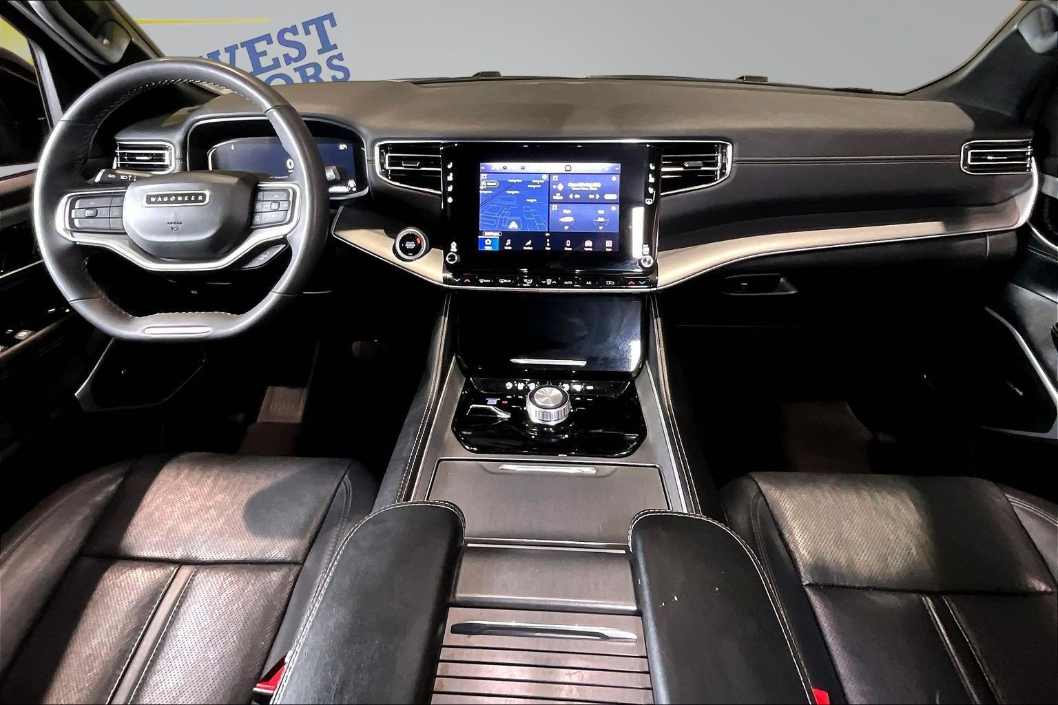 Used 2025 Jeep Wagoneer Series II AWD/4WD image 8